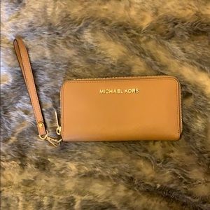 Michael kors wallet